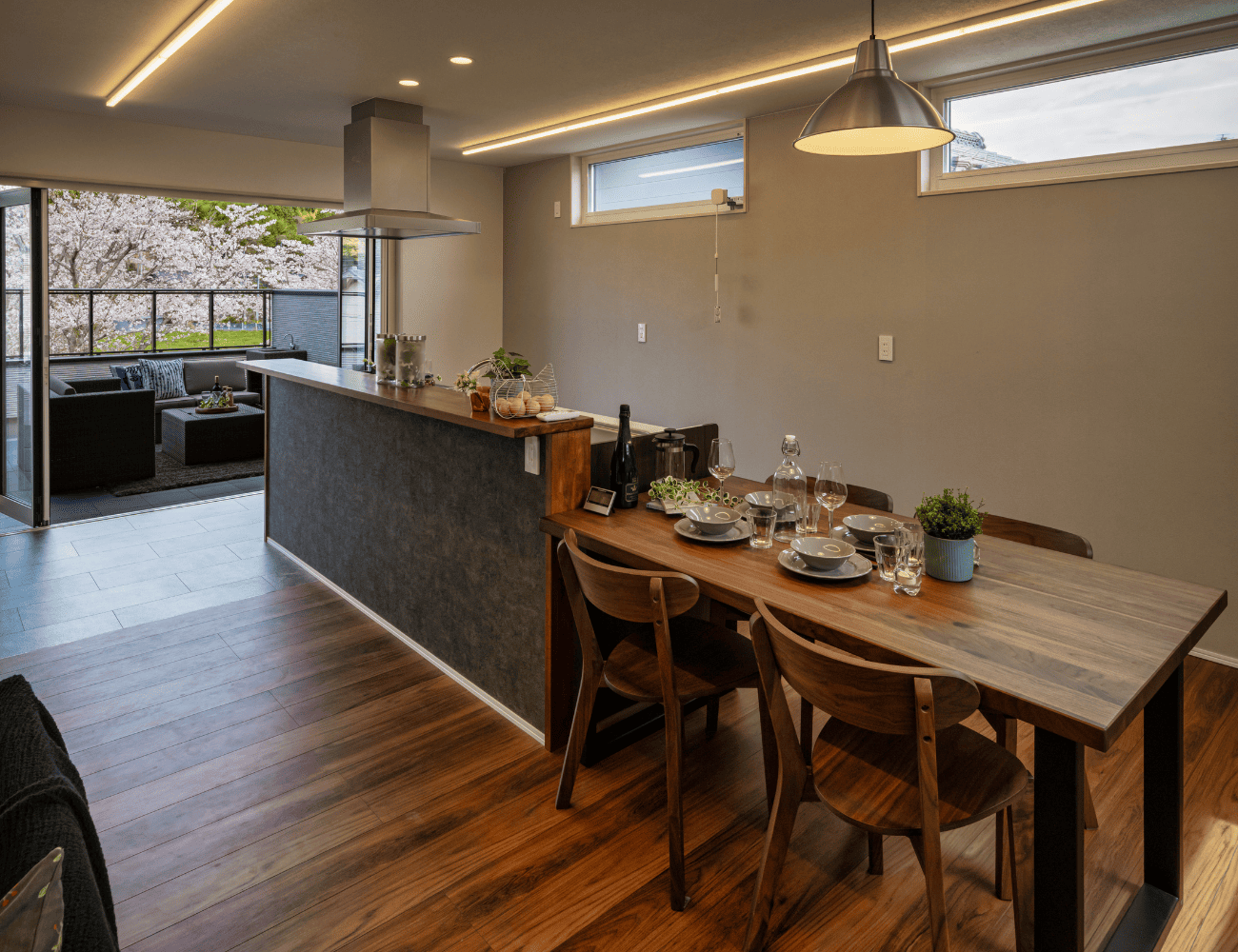 ソラニワテラス